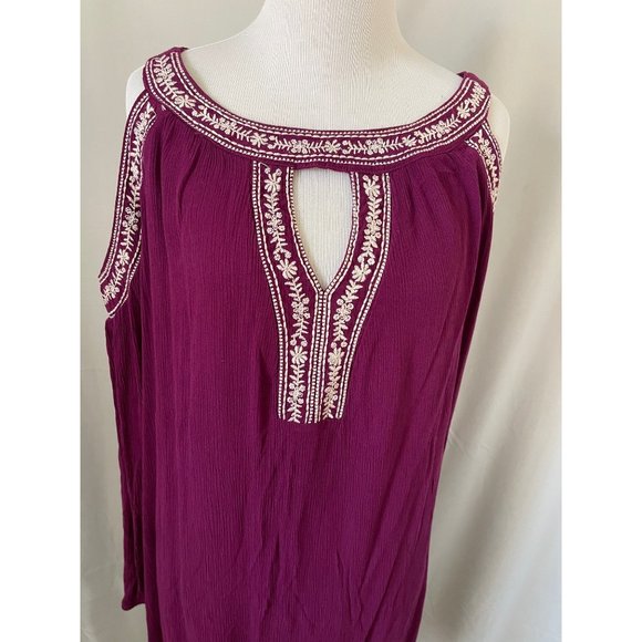 Time & Tru Plum Purple Cold-Shoulder Keyhole Embroider Trim Textured Midi Dress - Picture 3 of 12
